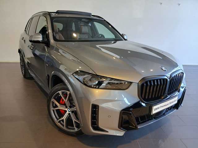 BMW X5 xDrive30d color Gris. Año 2025. 219KW(298CV). Diésel. En concesionario Adler Motor S.L. TOLEDO de Toledo
