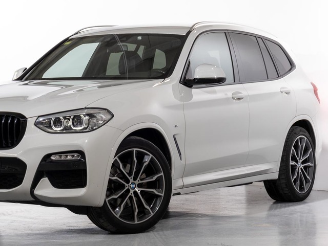 BMW X3 xDrive20d color Blanco. Año 2019. 140KW(190CV). Diésel. En concesionario Oliva Motor Girona de Girona