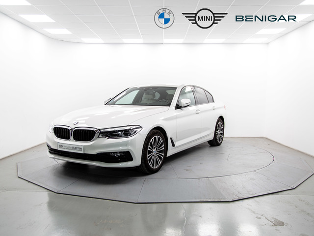 BMW Serie 5 520d color Blanco. Año 2019. 140KW(190CV). Diésel. En concesionario Móvil Begar Alicante de Alicante