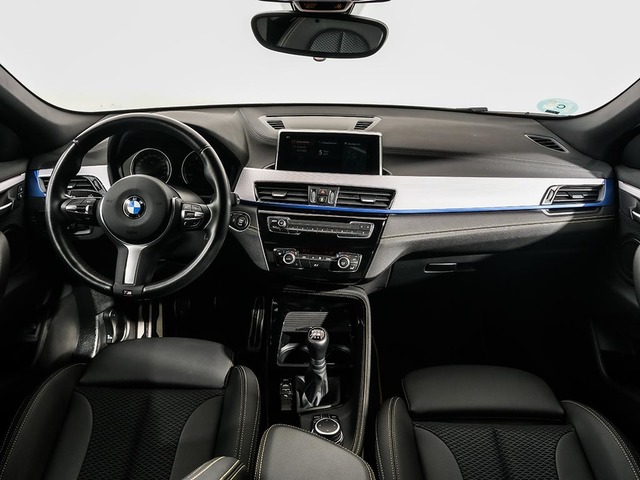 BMW X2 sDrive16d color Negro. Año 2024. 85KW(116CV). Diésel. En concesionario Oliva Motor Tarragona de Tarragona