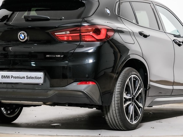 BMW X2 sDrive16d color Negro. Año 2024. 85KW(116CV). Diésel. En concesionario Oliva Motor Tarragona de Tarragona