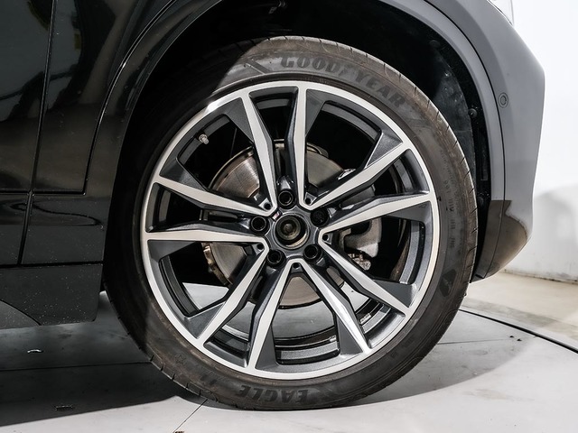 BMW X2 sDrive16d color Negro. Año 2024. 85KW(116CV). Diésel. En concesionario Oliva Motor Tarragona de Tarragona
