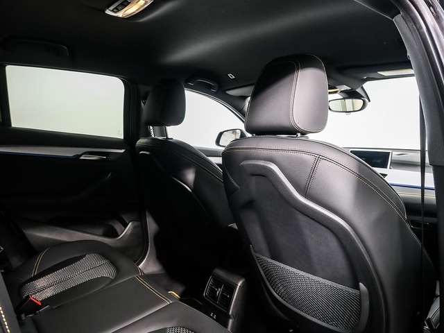 BMW X2 sDrive16d color Negro. Año 2024. 85KW(116CV). Diésel. En concesionario Oliva Motor Tarragona de Tarragona