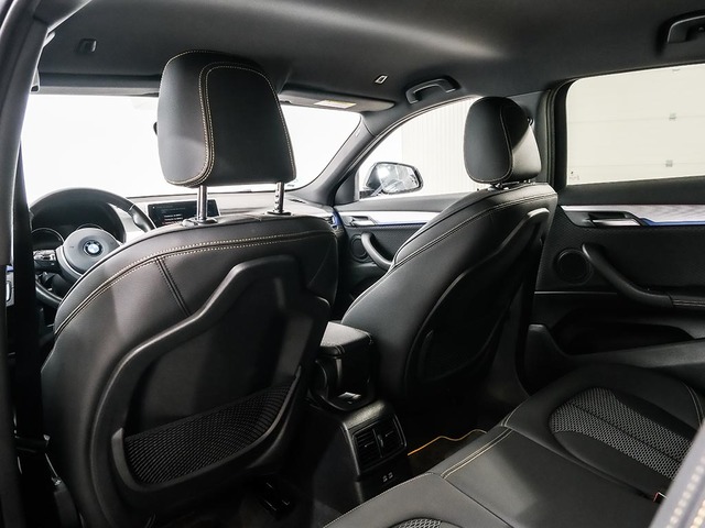 BMW X2 sDrive16d color Negro. Año 2024. 85KW(116CV). Diésel. En concesionario Oliva Motor Tarragona de Tarragona