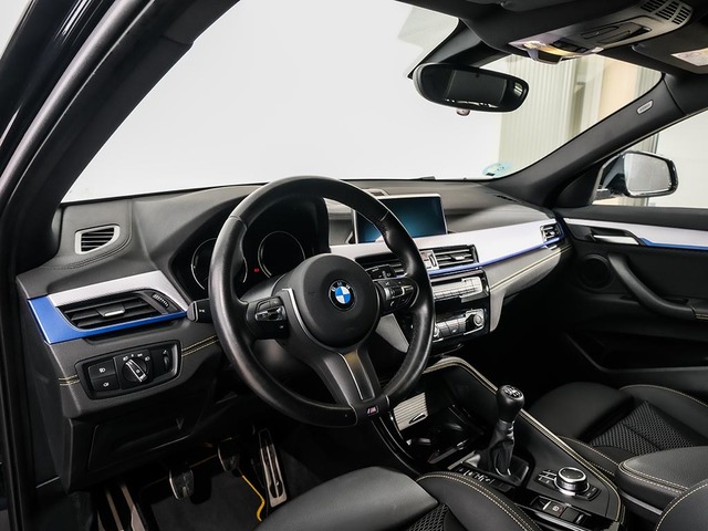BMW X2 sDrive16d color Negro. Año 2024. 85KW(116CV). Diésel. En concesionario Oliva Motor Tarragona de Tarragona