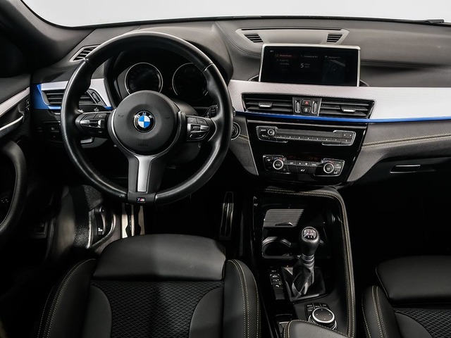 BMW X2 sDrive16d color Negro. Año 2024. 85KW(116CV). Diésel. En concesionario Oliva Motor Tarragona de Tarragona