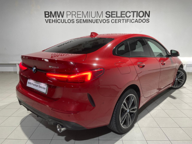 BMW Serie 2 218d Gran Coupe color Rojo. Año 2024. 110KW(150CV). Diésel. En concesionario Hispamovil, Orihuela de Alicante