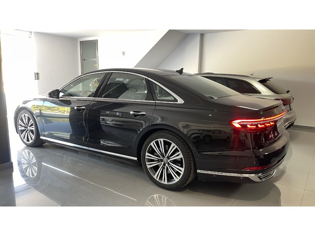 Audi A8 55 TFSI quattro 250 kW (340 CV) tiptronic