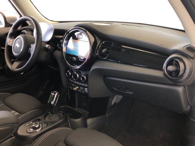 fotoG 7 del MINI MINI 3 Puertas Cooper SE 135 kW (184 CV) 184cv Eléctrico del 2023 en Madrid