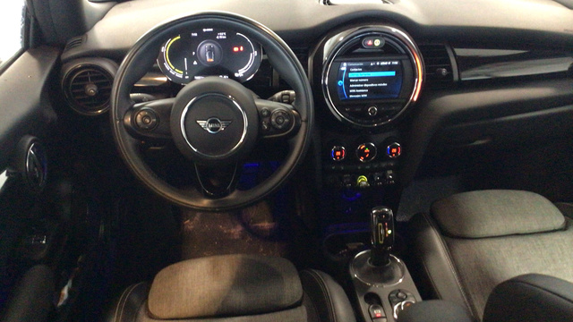 fotoG 6 del MINI MINI 3 Puertas Cooper SE 135 kW (184 CV) 184cv Eléctrico del 2021 en Madrid