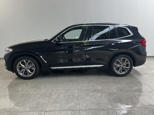 Fotos de BMW X3 xDrive20d color Negro. Año 2019. 140KW(190CV). Diésel. En concesionario Movitransa Cars Huelva de Huelva