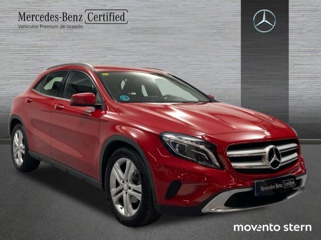 Mercedes-Benz GLA 200 d - 3