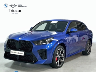 Fotos de BMW X2 sDrive18d color Azul. Año 2024. 110KW(150CV). Diésel. En concesionario Triocar Gijón (Bmw y Mini) de Asturias