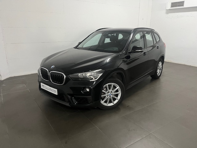 BMW X1 sDrive18d color Negro. Año 2018. 110KW(150CV). Diésel. En concesionario Amiocar S.A. de Coruña