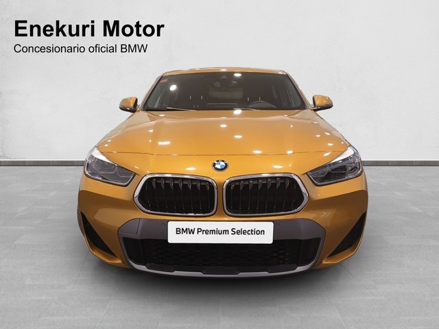 BMW X2 xDrive25e color Oro. Año 2020. 162KW(220CV). Híbrido Electro/Gasolina. En concesionario Enekuri Motor de Vizcaya