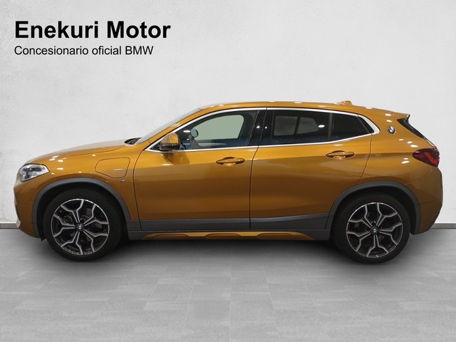 BMW X2 xDrive25e color Oro. Año 2020. 162KW(220CV). Híbrido Electro/Gasolina. En concesionario Enekuri Motor de Vizcaya