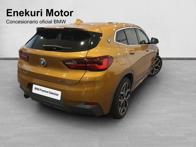 BMW X2 xDrive25e color Oro. Año 2020. 162KW(220CV). Híbrido Electro/Gasolina. En concesionario Enekuri Motor de Vizcaya