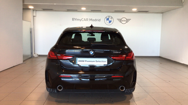 BMW Serie 1 118d color Negro. Año 2021. 110KW(150CV). Diésel. En concesionario BYmyCAR Madrid - Alcalá de Madrid
