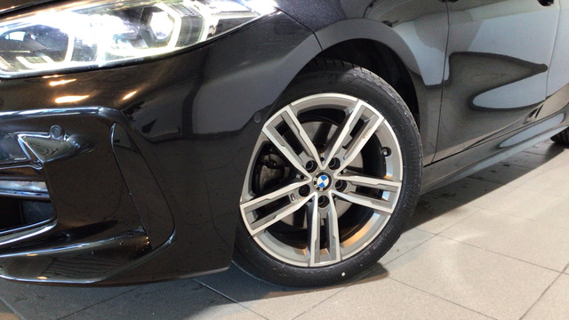 BMW Serie 1 118d color Negro. Año 2021. 110KW(150CV). Diésel. En concesionario BYmyCAR Madrid - Alcalá de Madrid
