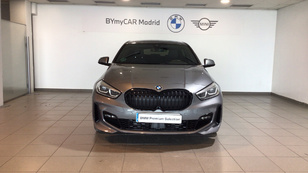 Fotos de BMW Serie 1 118d color Gris. Año 2024. 110KW(150CV). Diésel. En concesionario BYmyCAR Madrid - Alcalá de Madrid