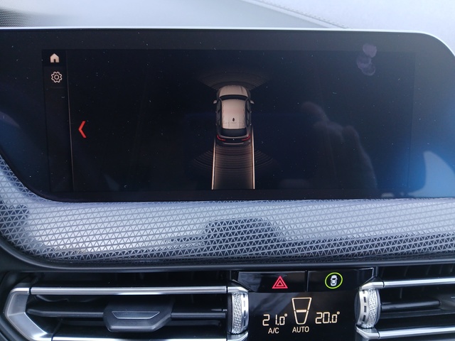 BMW Serie 1 118i color Blanco. Año 2020. 103KW(140CV). Gasolina. En concesionario ALZIRA Automoviles Fersan, S.A. de Valencia