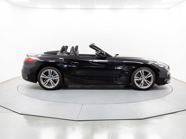 BMW Z4 sDrive20i Cabrio color Negro. Año 2024. 145KW(197CV). Gasolina. En concesionario Móvil Begar Alicante de Alicante