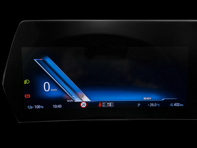 BMW iX1 eDrive20 color Azul. Año 2025. 150KW(204CV). Eléctrico. En concesionario Caetano Cuzco, Alcalá de Madrid