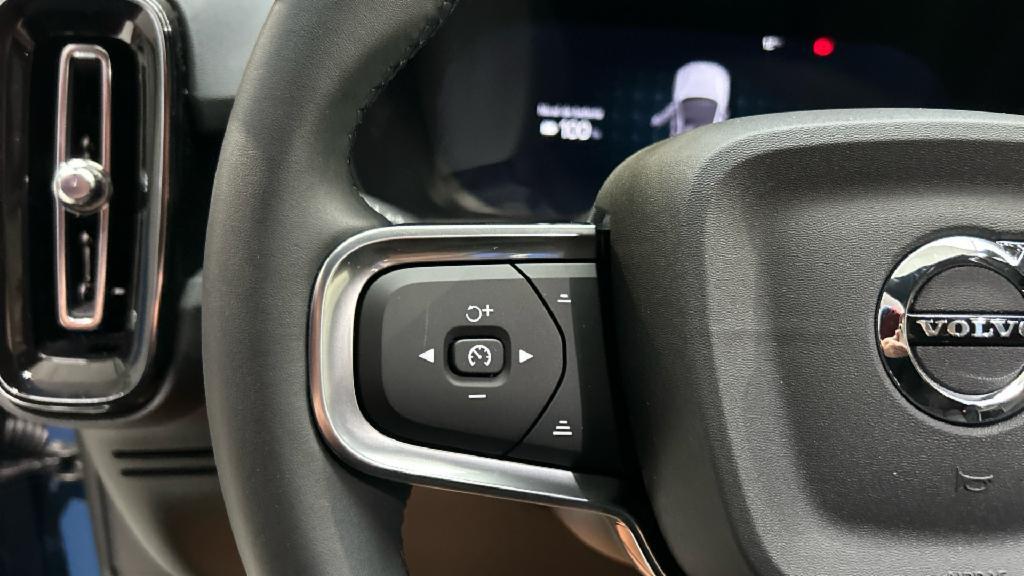 Volvo C40 Km0 64585794 - 17