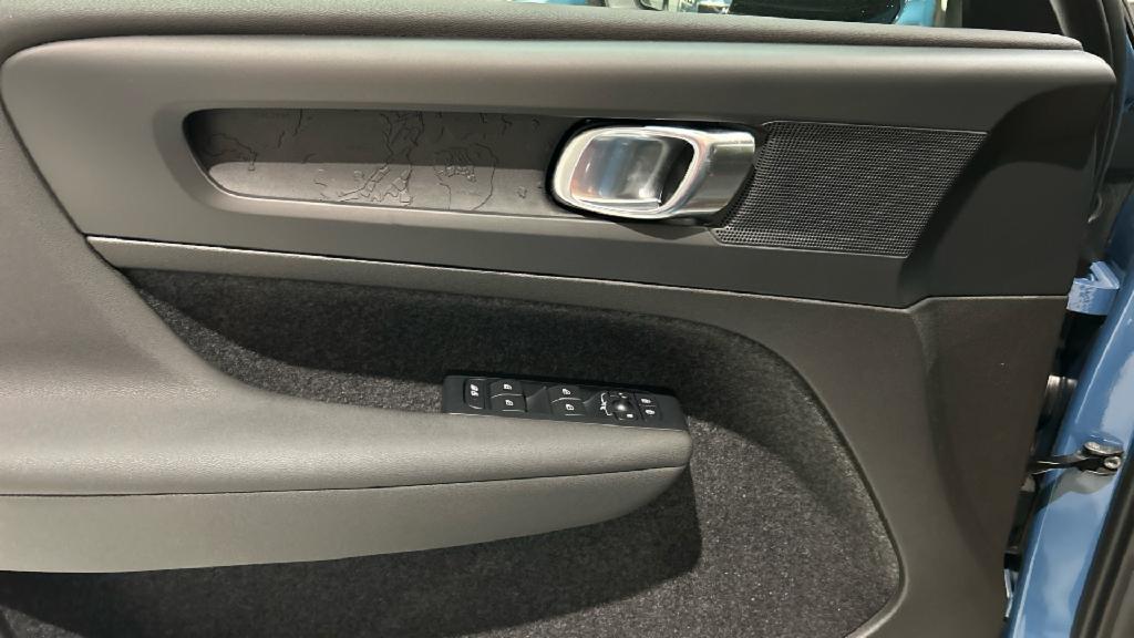 Volvo C40 Km0 64585794 - 36