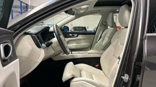 Volvo XC60 T6 Recharge Plus Dark AWD Auto 257 kW (350 CV) - 8 Volvo XC60 T6 Ocasión 257 KW (350CV) - 8