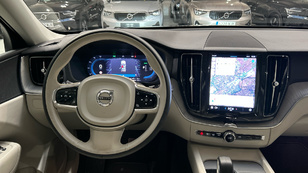 Volvo XC60 T6 Recharge Plus Dark AWD Auto 257 kW (350 CV) - 11 Volvo XC60 T6 Ocasión 257 KW (350CV) - 11