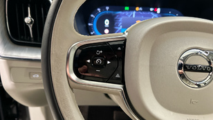 Volvo XC60 T6 Recharge Plus Dark AWD Auto 257 kW (350 CV) - 16 Volvo XC60 T6 Ocasión 257 KW (350CV) - 16