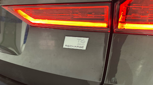 Volvo XC60 T6 Recharge Plus Dark AWD Auto 257 kW (350 CV) - 27 Volvo XC60 T6 Ocasión 257 KW (350CV) - 27
