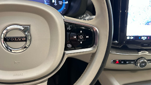 Volvo XC60 T6 Recharge Plus Dark AWD Auto 257 kW (350 CV) - 39 Volvo XC60 T6 Ocasión 257 KW (350CV) - 39