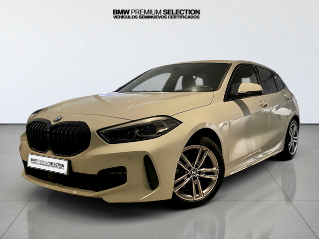 BMW Serie 1 118d color Blanco. Año 2024. 110KW(150CV). Diésel. En concesionario Automotor Costa, S.L.U. de Almería