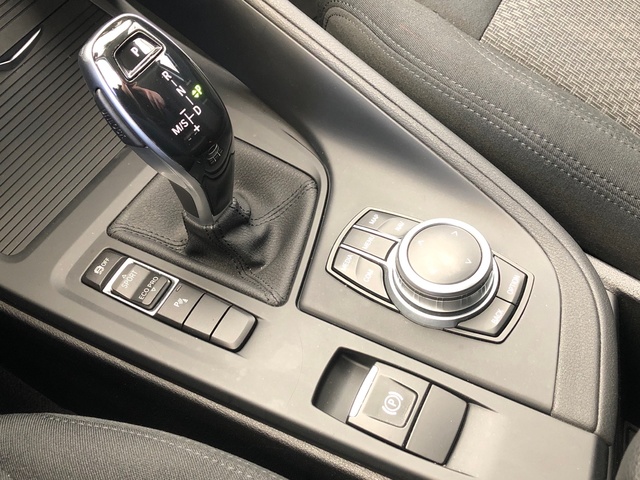 BMW X1 sDrive18d color Negro. Año 2020. 110KW(150CV). Diésel. En concesionario Momentum S.A. de Madrid