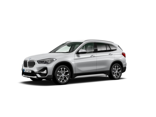 BMW X1 sDrive18d color Gris Plata. Año 2019. 110KW(150CV). Diésel. En concesionario Ceres Motor S.L. de Cáceres