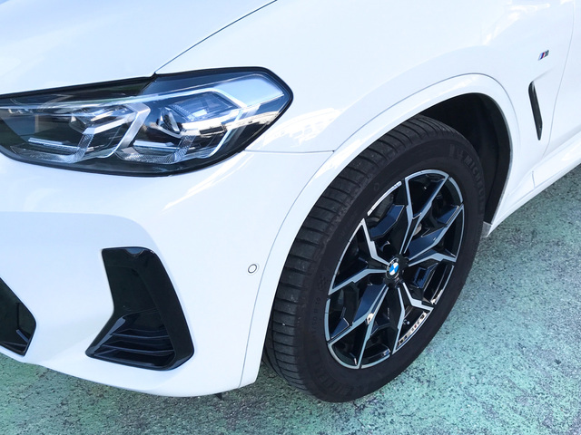 BMW X4 xDrive20d color Blanco. Año 2024. 140KW(190CV). Diésel. En concesionario Celtamotor Vigo de Pontevedra