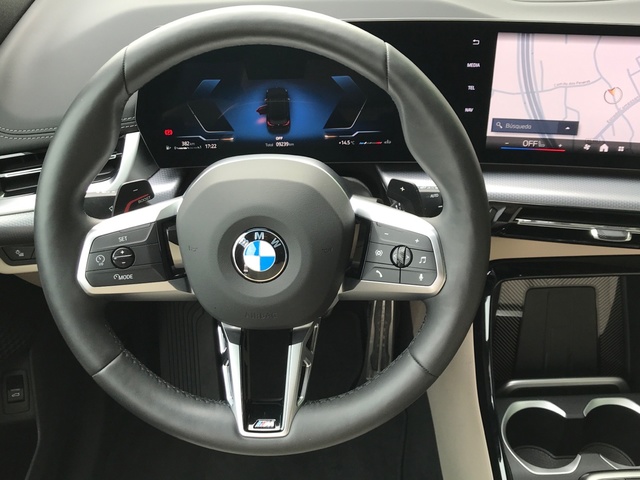 BMW X1 sDrive18d color Negro. Año 2024. 110KW(150CV). Diésel. En concesionario Celtamotor Vigo de Pontevedra