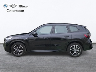 Fotos de BMW X1 sDrive18d color Negro. Año 2024. 110KW(150CV). Diésel. En concesionario Celtamotor Vigo de Pontevedra