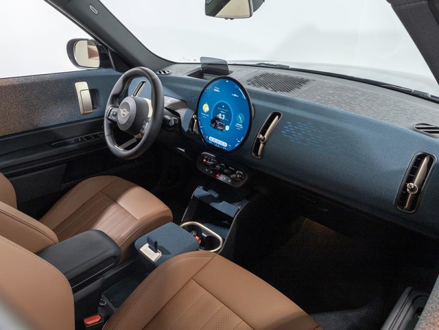 fotoG 7 del MINI MINI Countryman C 125 kW (170 CV) 170cv Gasolina del 2024 en Girona