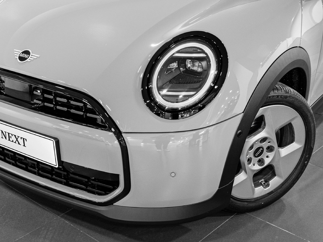 fotoG 5 del MINI MINI 5 Puertas Cooper C 115 kW (156 CV) 156cv Gasolina del 2024 en Madrid