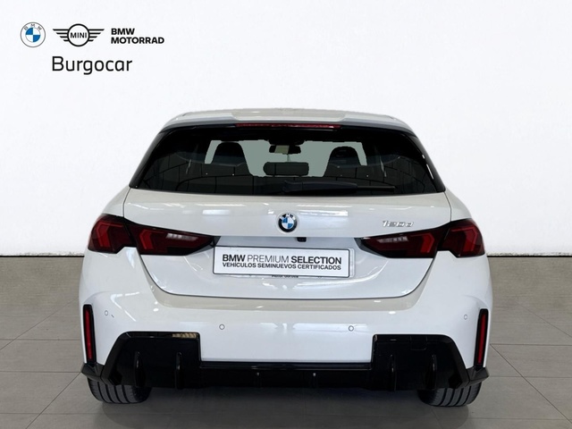 BMW Serie 1 120d color Blanco. Año 2025. 120KW(163CV). Diésel. En concesionario Burgocar (Bmw y Mini) de Burgos