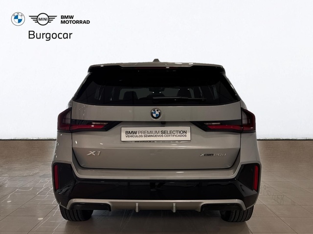 BMW X1 xDrive20d color Gris Plata. Año 2025. 120KW(163CV). Diésel. En concesionario Motor Gorbea de Álava