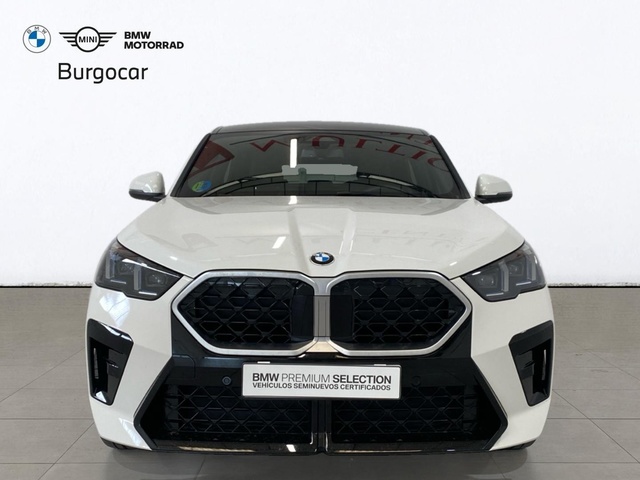 BMW X2 xDrive20d color Blanco. Año 2025. 120KW(163CV). Diésel. En concesionario Burgocar (Bmw y Mini) de Burgos