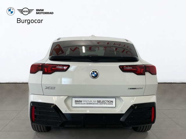 BMW X2 xDrive20d color Blanco. Año 2025. 120KW(163CV). Diésel. En concesionario Burgocar (Bmw y Mini) de Burgos