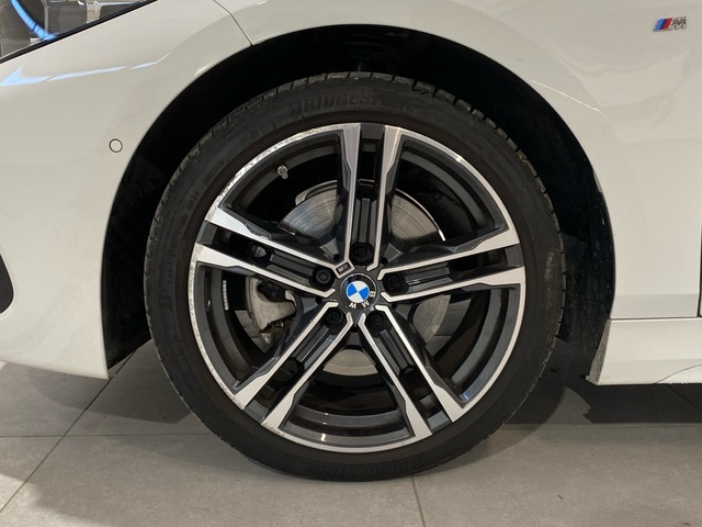 BMW Serie 1 118i color Blanco. Año 2024. 103KW(140CV). Gasolina. En concesionario Burgocar (Bmw y Mini) de Burgos