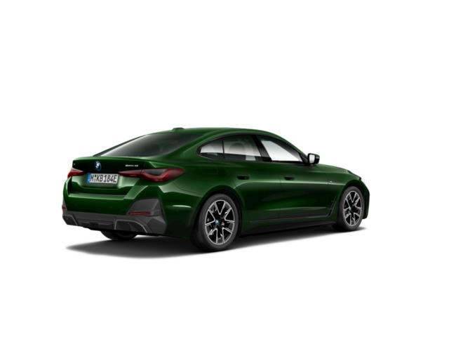 BMW i4 eDrive40 color Verde. Año 2023. 250KW(340CV). Eléctrico. En concesionario Motri Motor Jaén de Jaén