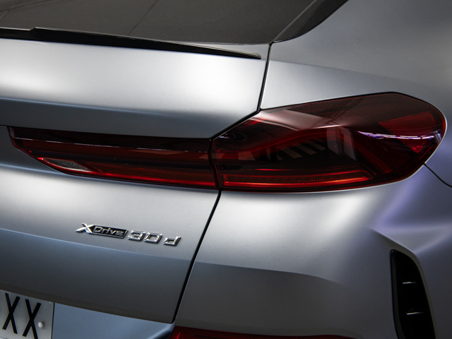 BMW X6 xDrive30d color Gris. Año 2025. 210KW(286CV). Diésel. En concesionario BMW Fuenteolid Valladolid de Valladolid