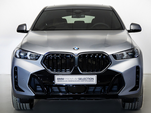 Fotos de BMW X6 xDrive30d color Gris. Año 2025. 210KW(286CV). Diésel. En concesionario BMW Fuenteolid Valladolid de Valladolid
